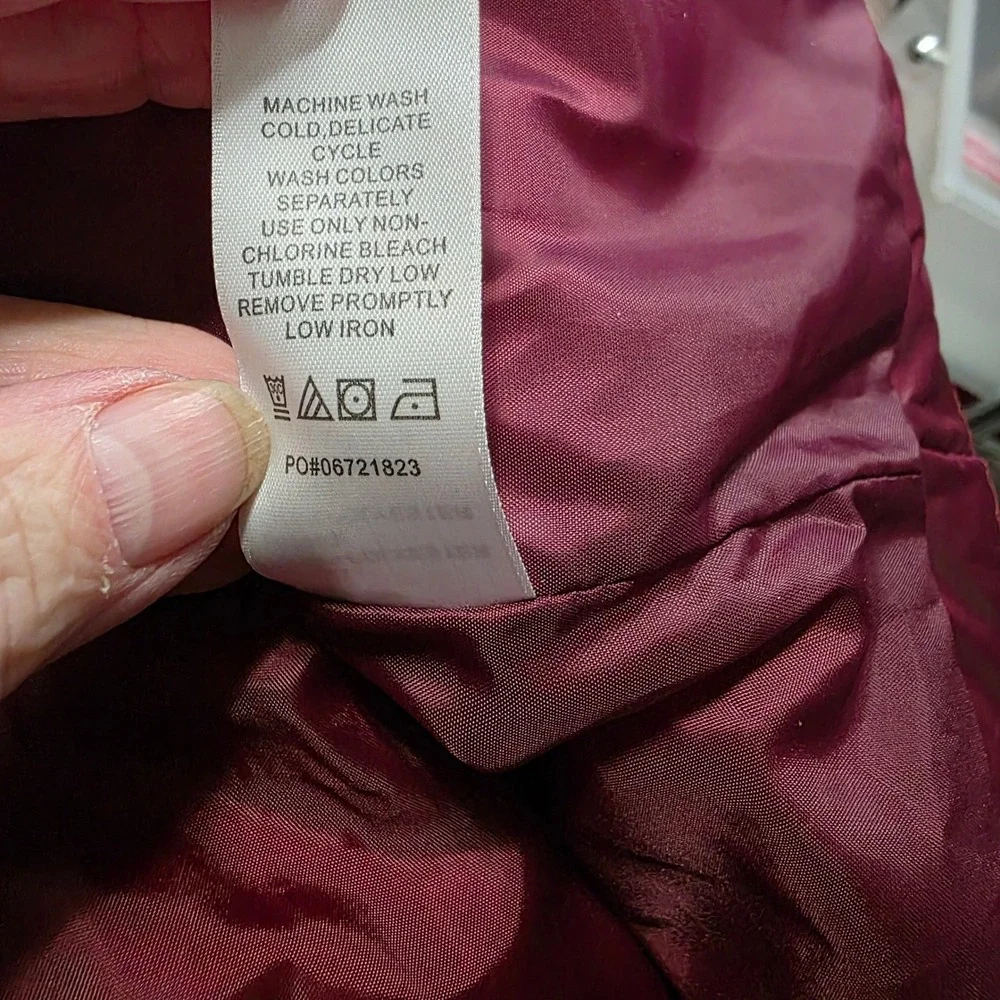 Woman Within Burgundy Down Puffer Coat  Zip Front‎ Collar Size 34W Lined no hood
